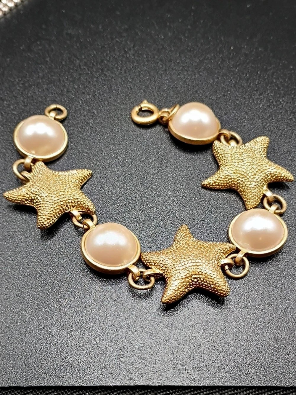 Starfish Pearl Charm Bracelet in Gold & Pink Like New